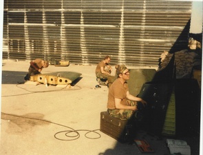 A10 800186 CLSS crew working